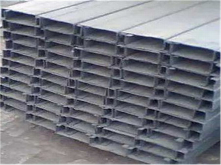 区分轻钢结构和重钢结构