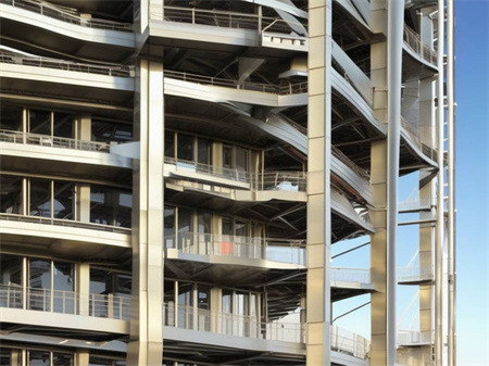 高层钢结构的基础设计要点