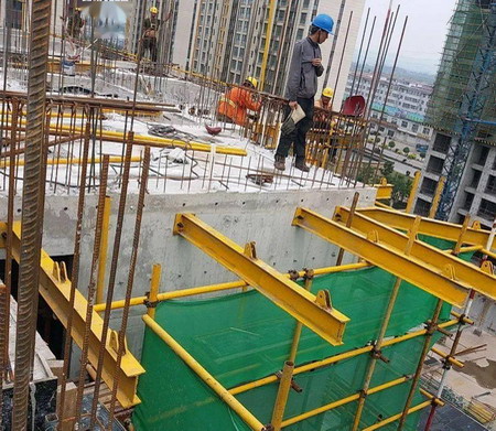 拉杆式悬挑钢结构